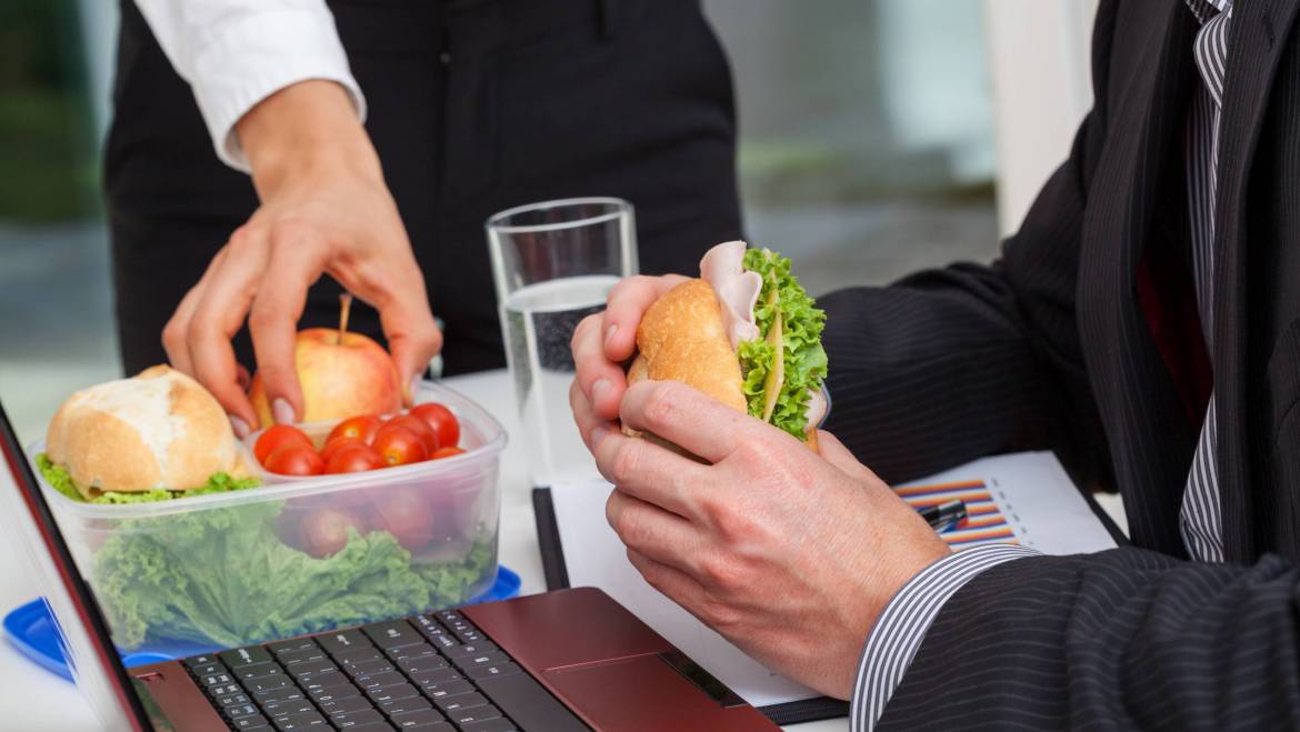Hacks for healthy office snacks: Dehydrated foods and sugar-free beverages