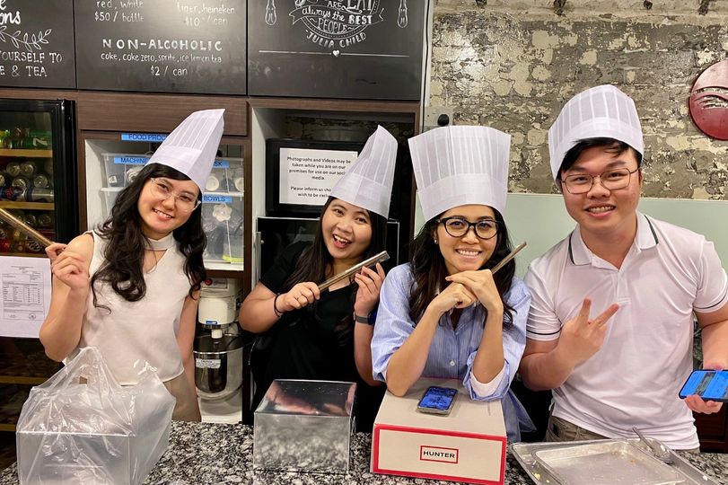 Team building trends in 2023: Why cooking team building in Singapore is becoming a popular choice